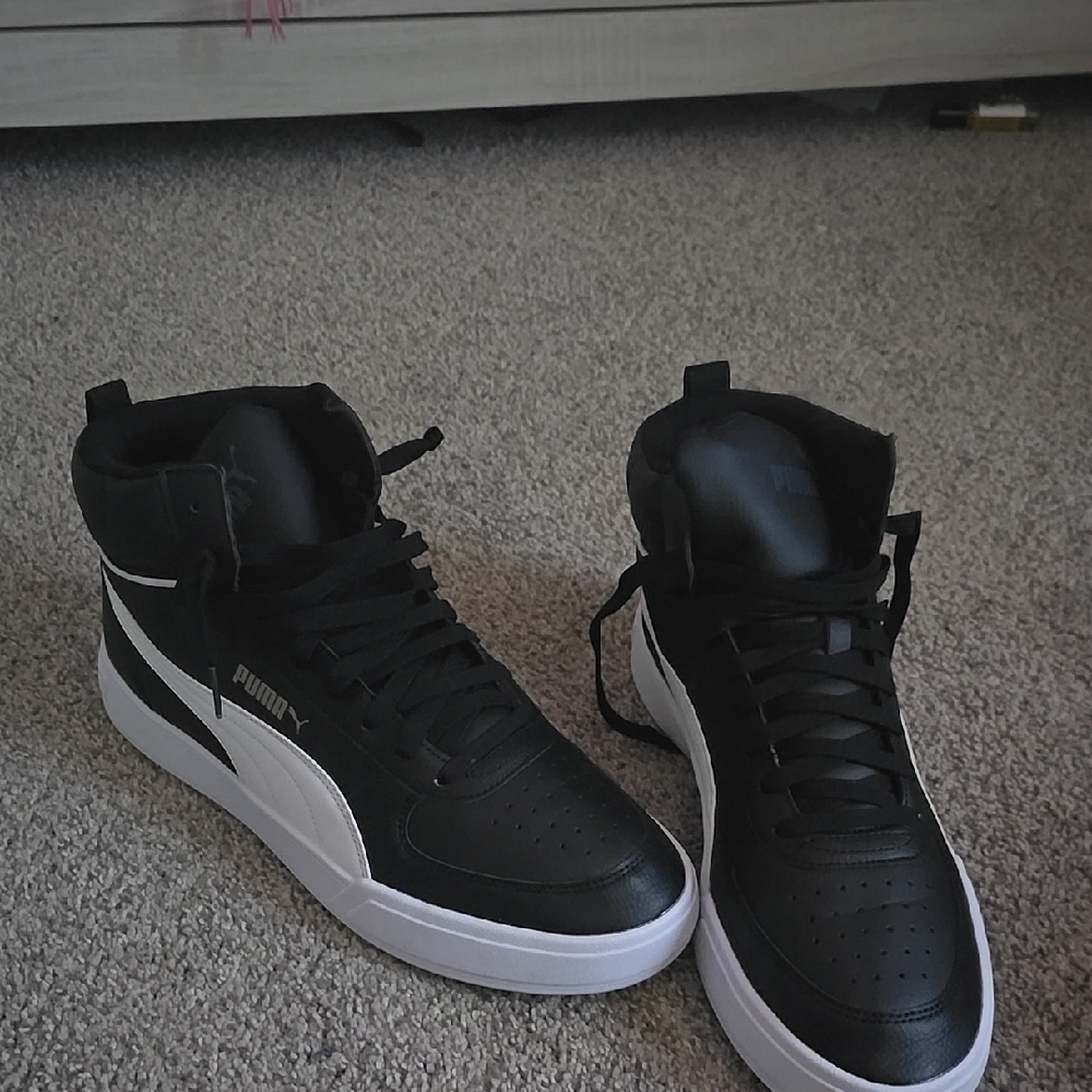 Puma Men's Black High-Top Sneakers
